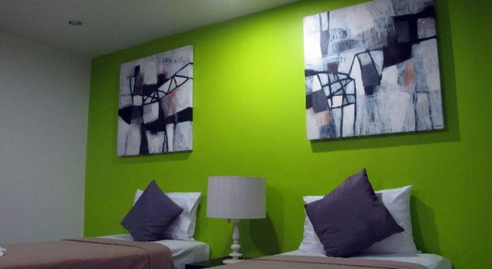 Cool Sea House Hotel Patong Exterior photo