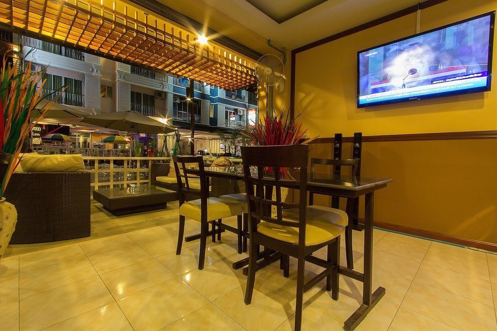 Cool Sea House Hotel Patong Exterior photo