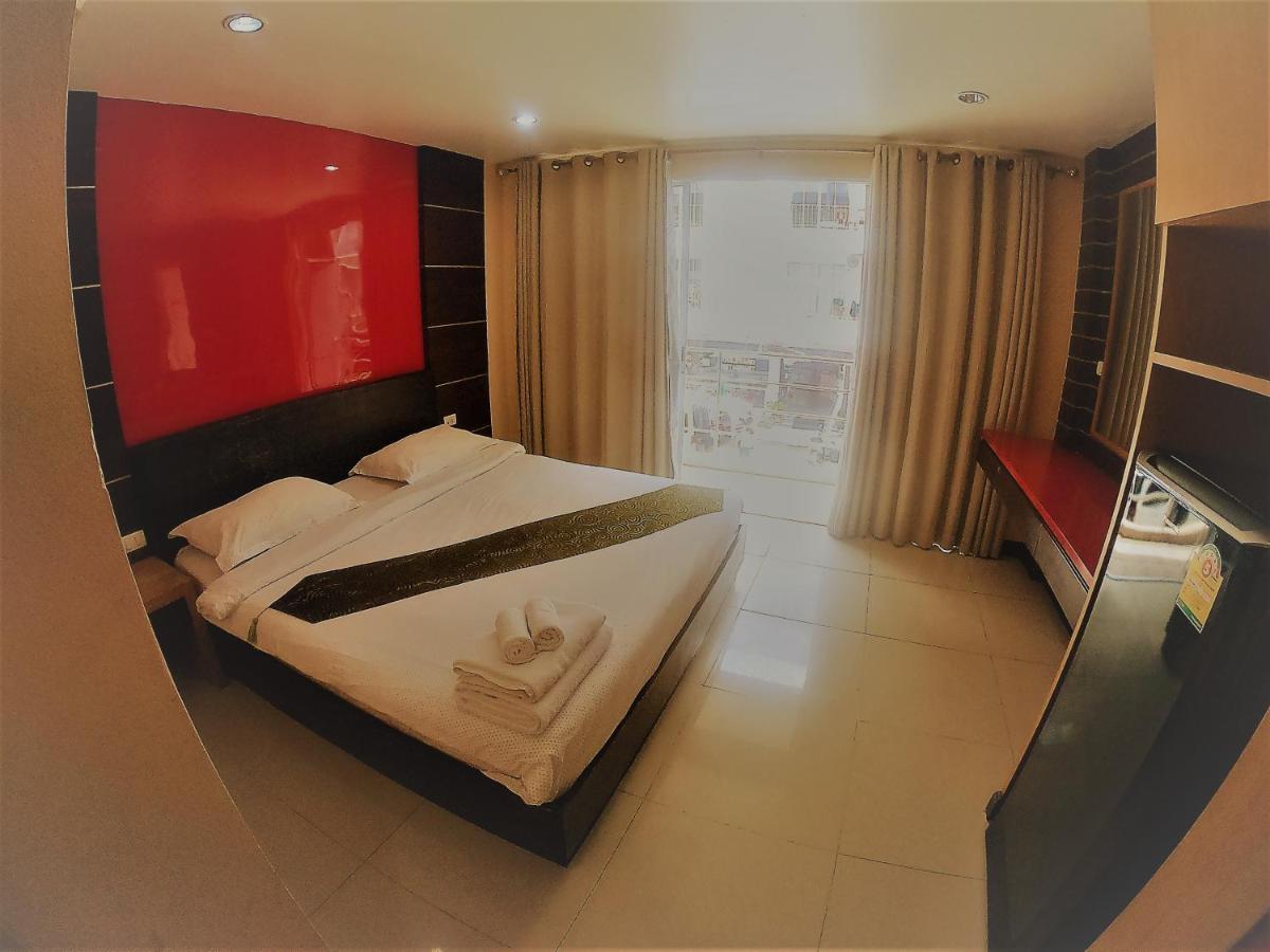 Cool Sea House Hotel Patong Exterior photo
